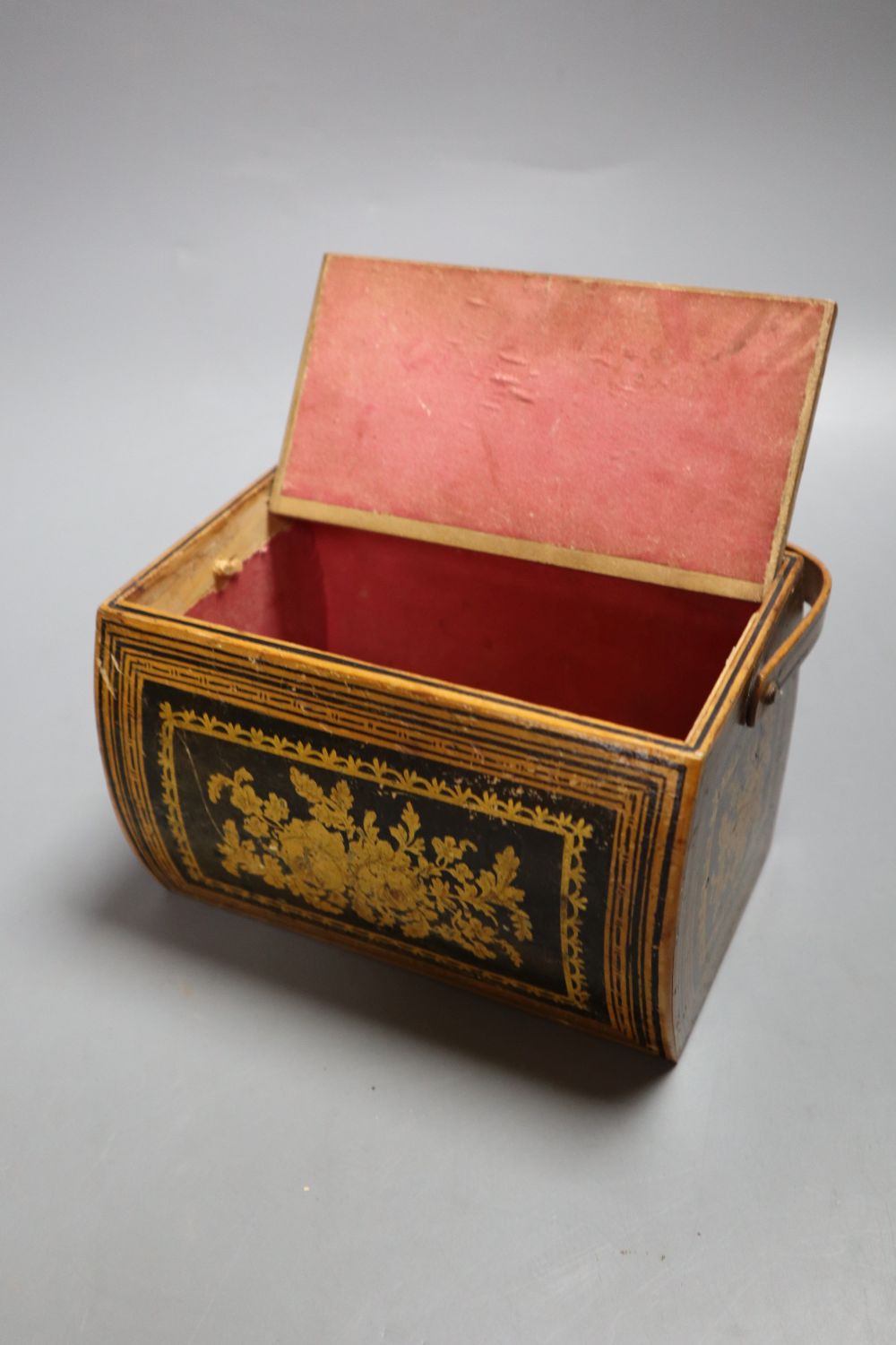 A Tunbridgeware pavilion box, with swing handle, width 16cm
